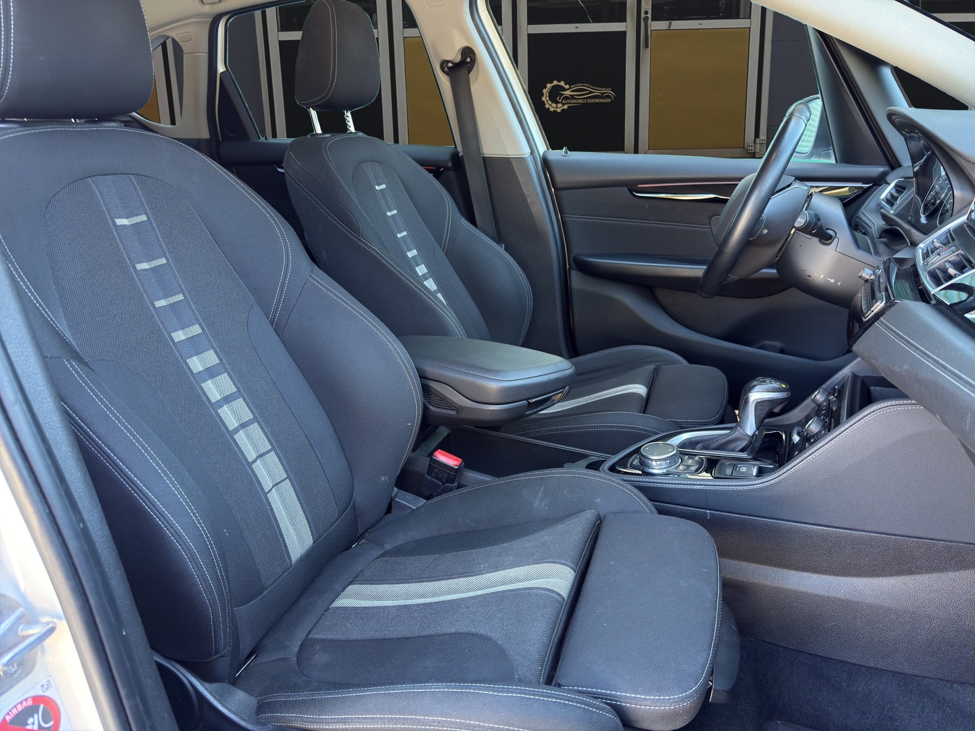 BMW 218d Active Tourer Sport Line Steptronic-image-9