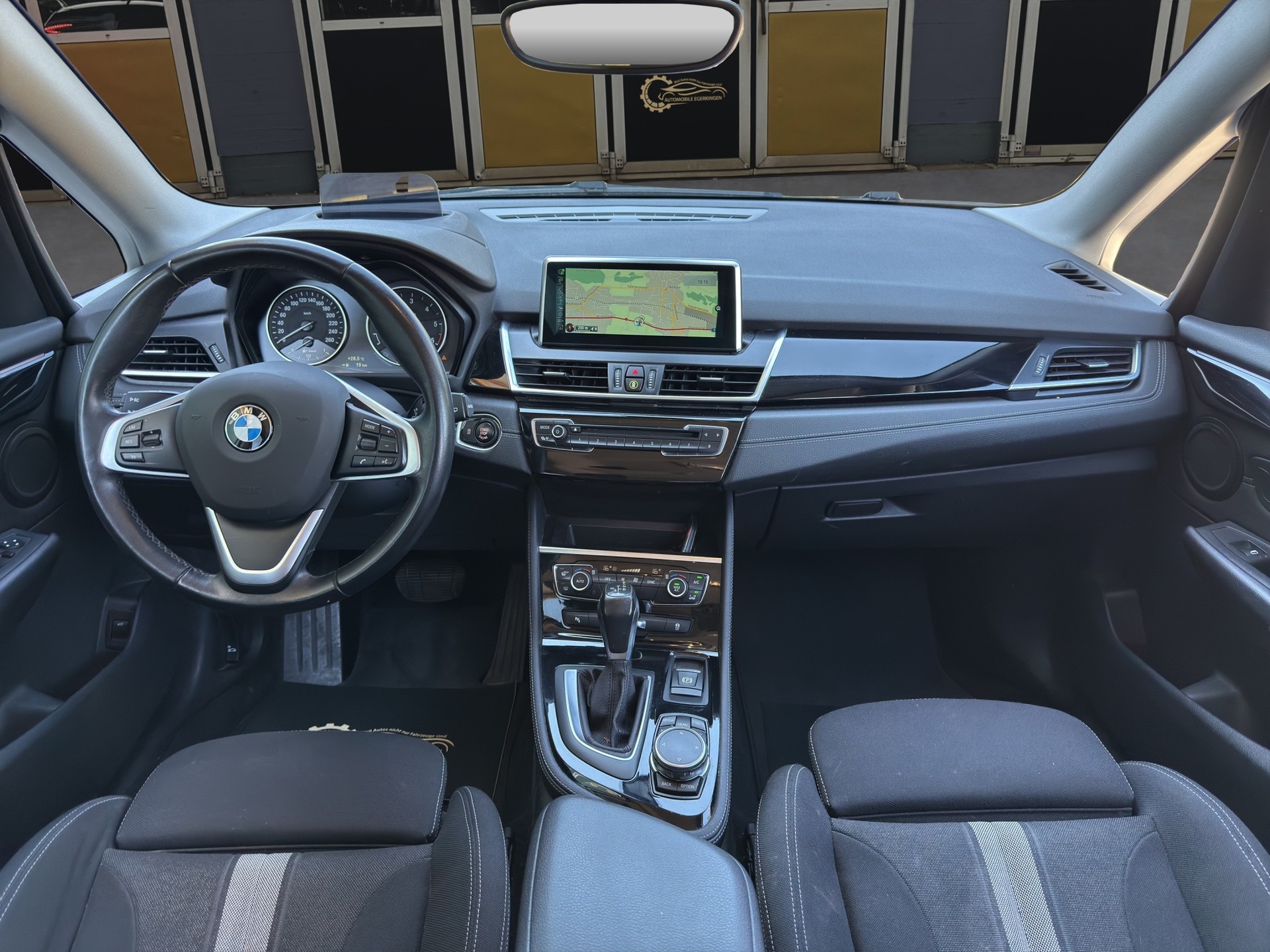 BMW 218d Active Tourer Sport Line Steptronic-image-10
