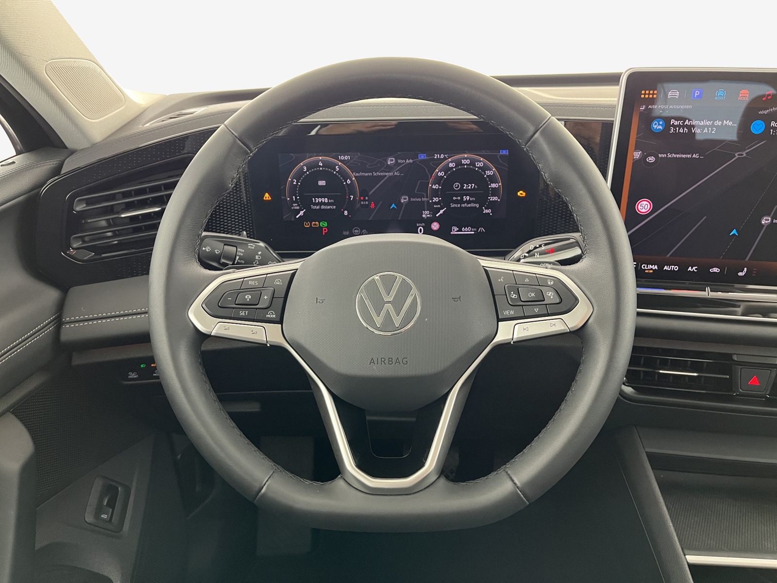 VW Tiguan 2.0 TSI DSG Life 4Motion-image-9
