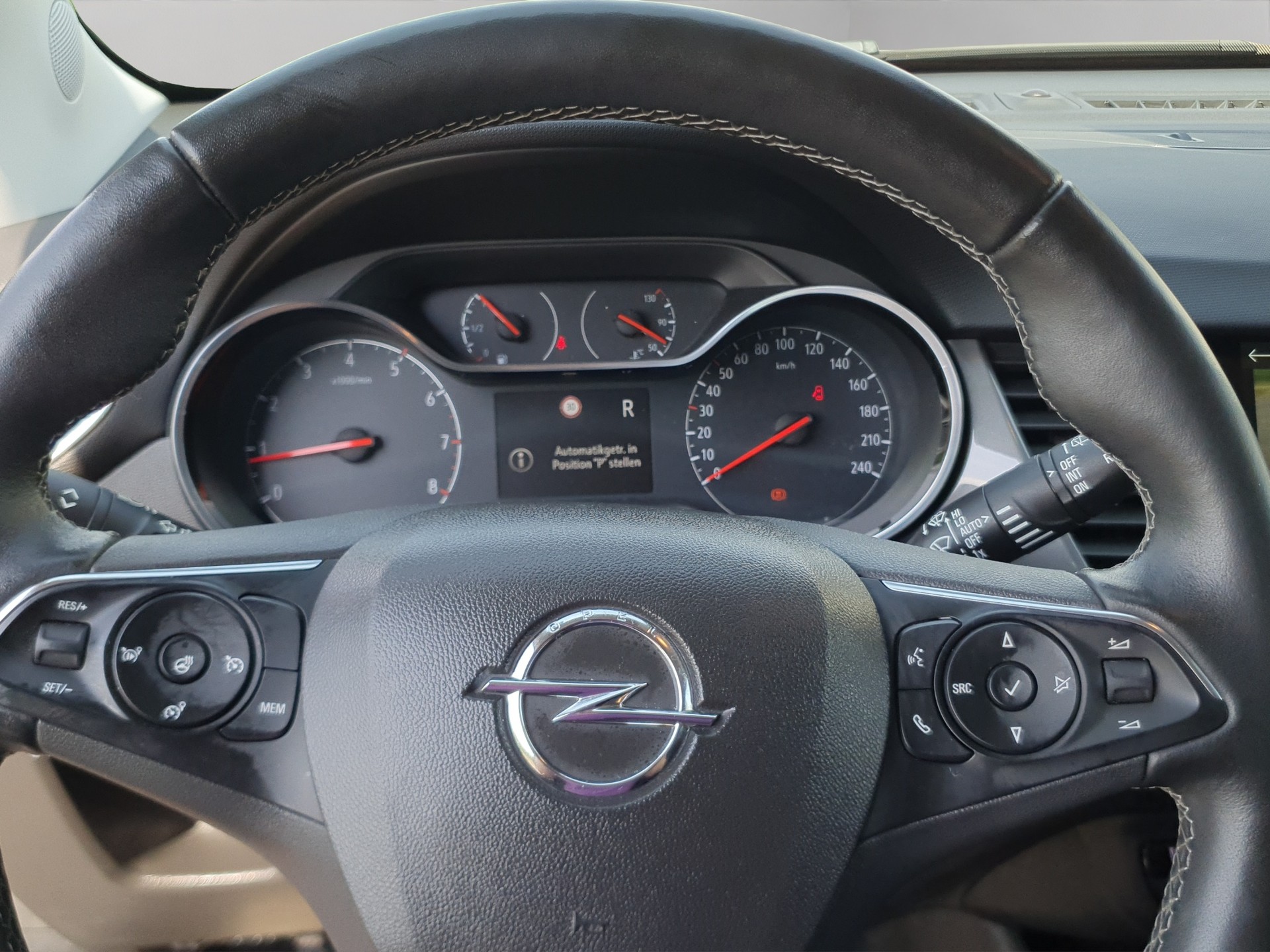 OPEL Crossland 1.2i Elegance Blitz Automat-image-8