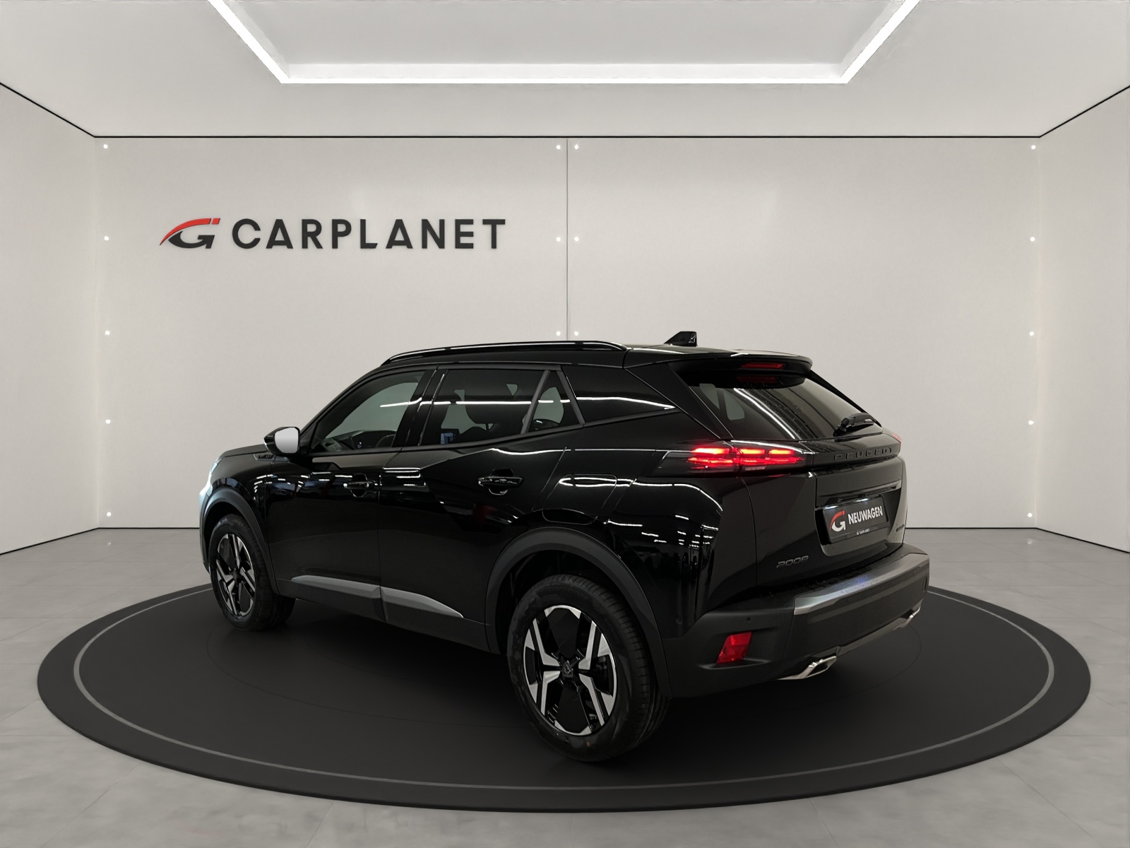 PEUGEOT 2008 1.2 Hybrid 145 GT-image-2
