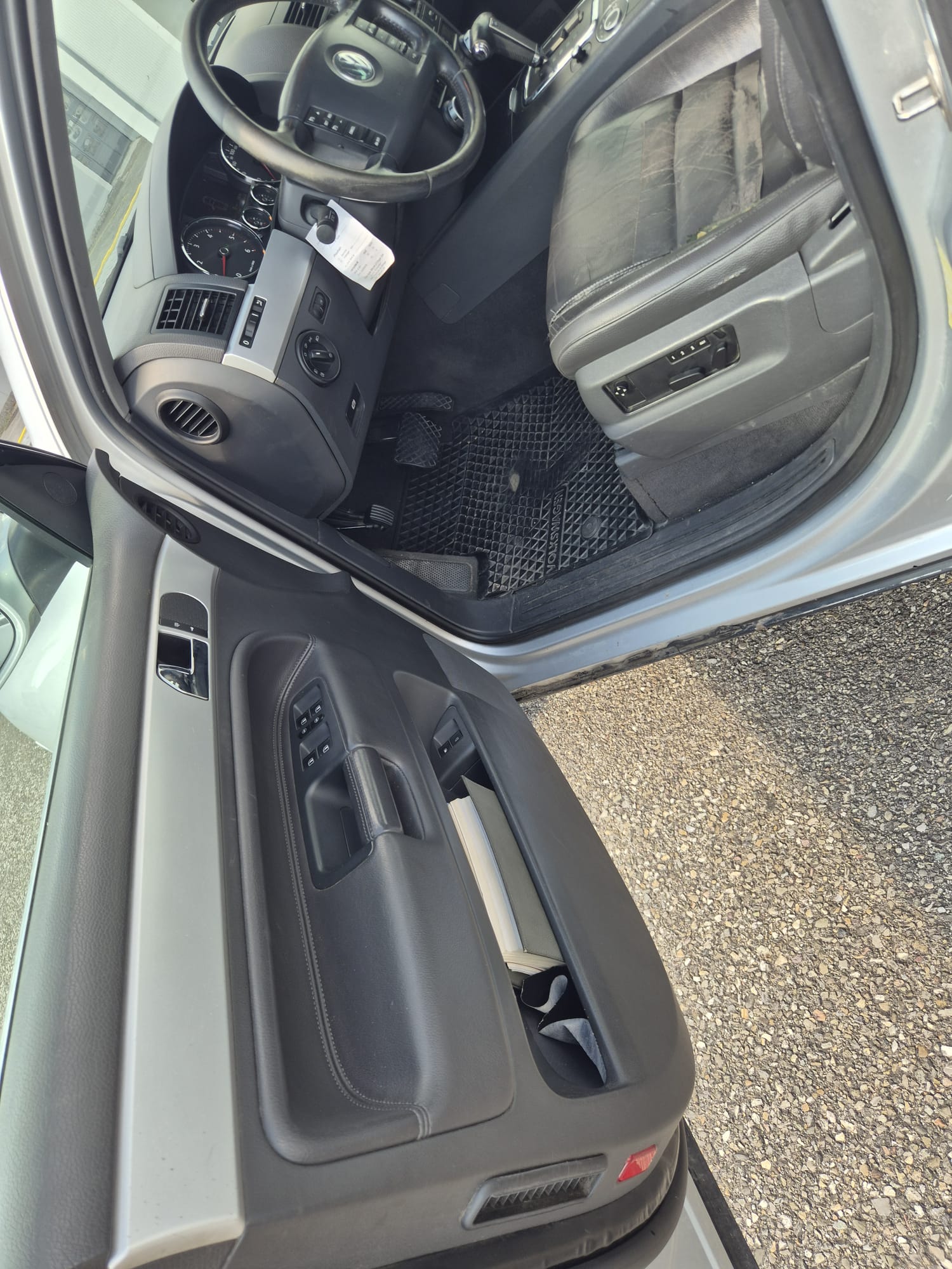 VW Touareg 3.0 TDI Mountain-image-8
