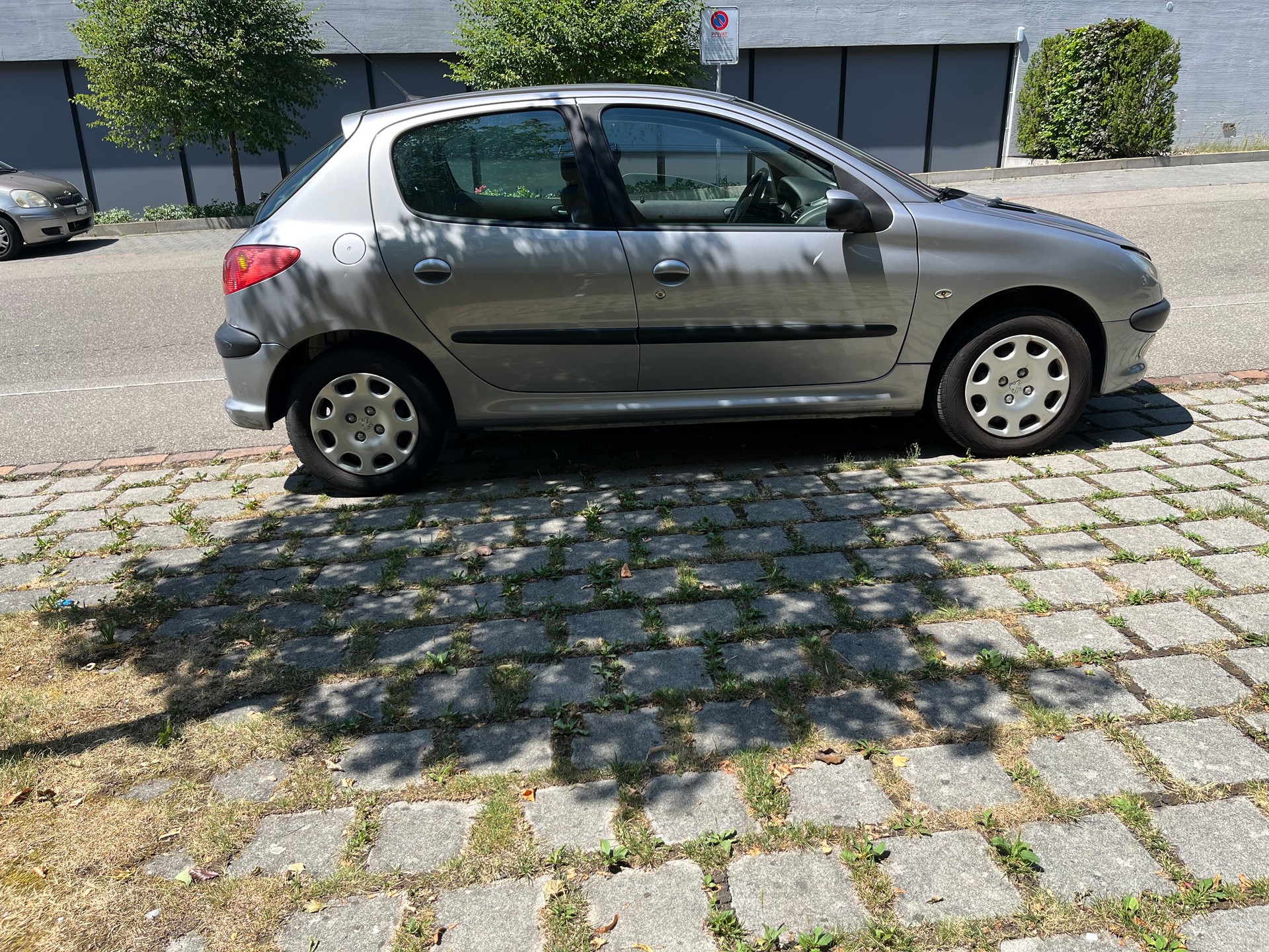 PEUGEOT 206-image-4