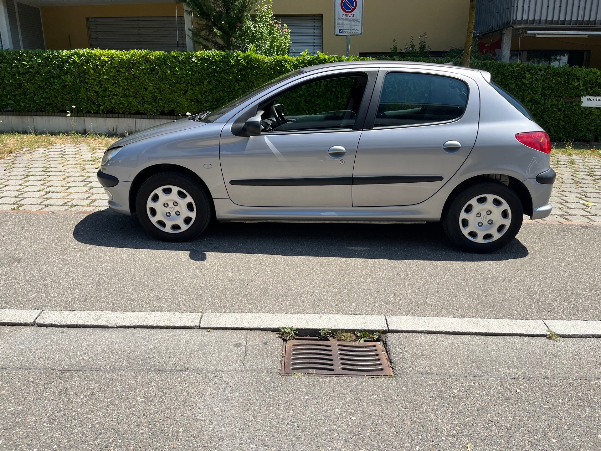 PEUGEOT 206-image-6
