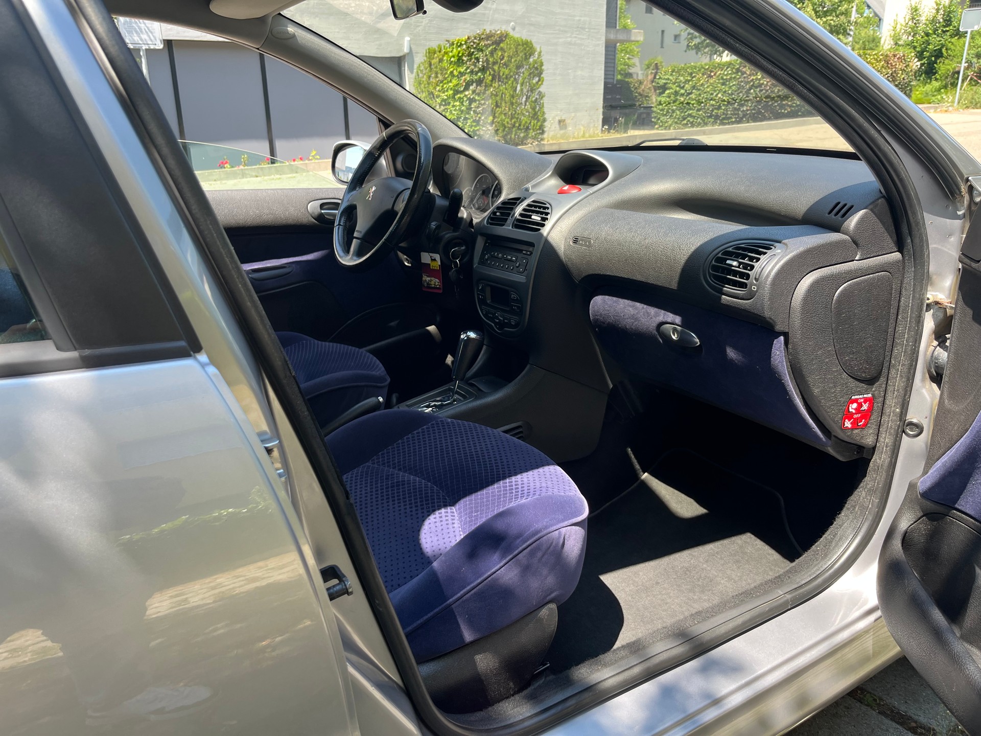 PEUGEOT 206-image-11