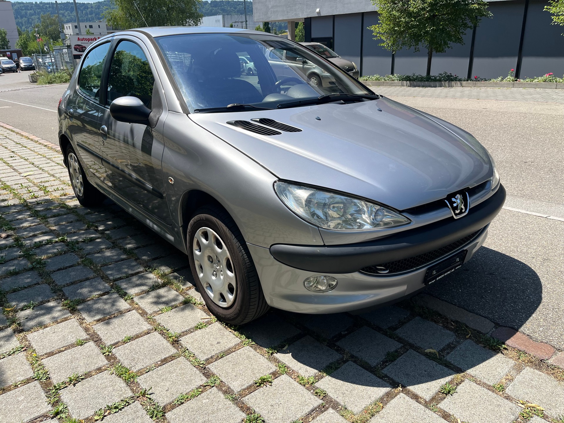 PEUGEOT 206-image-5