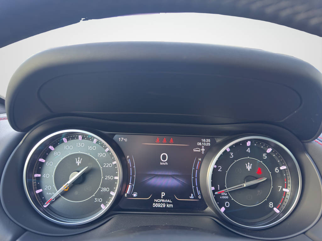 MASERATI Levante 3.0 V6 Modena S-image-10