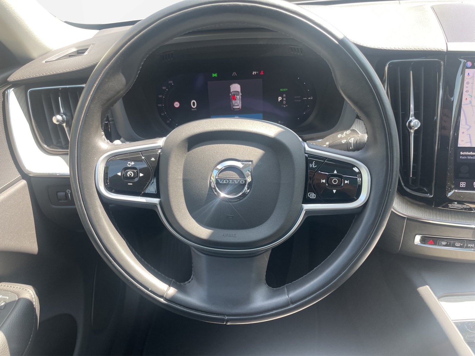 VOLVO XC60 2.0 T6 TE Inscription eAWD-image-11