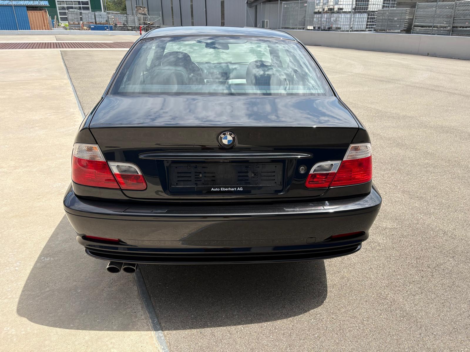 BMW 330Ci Coupé-image-4