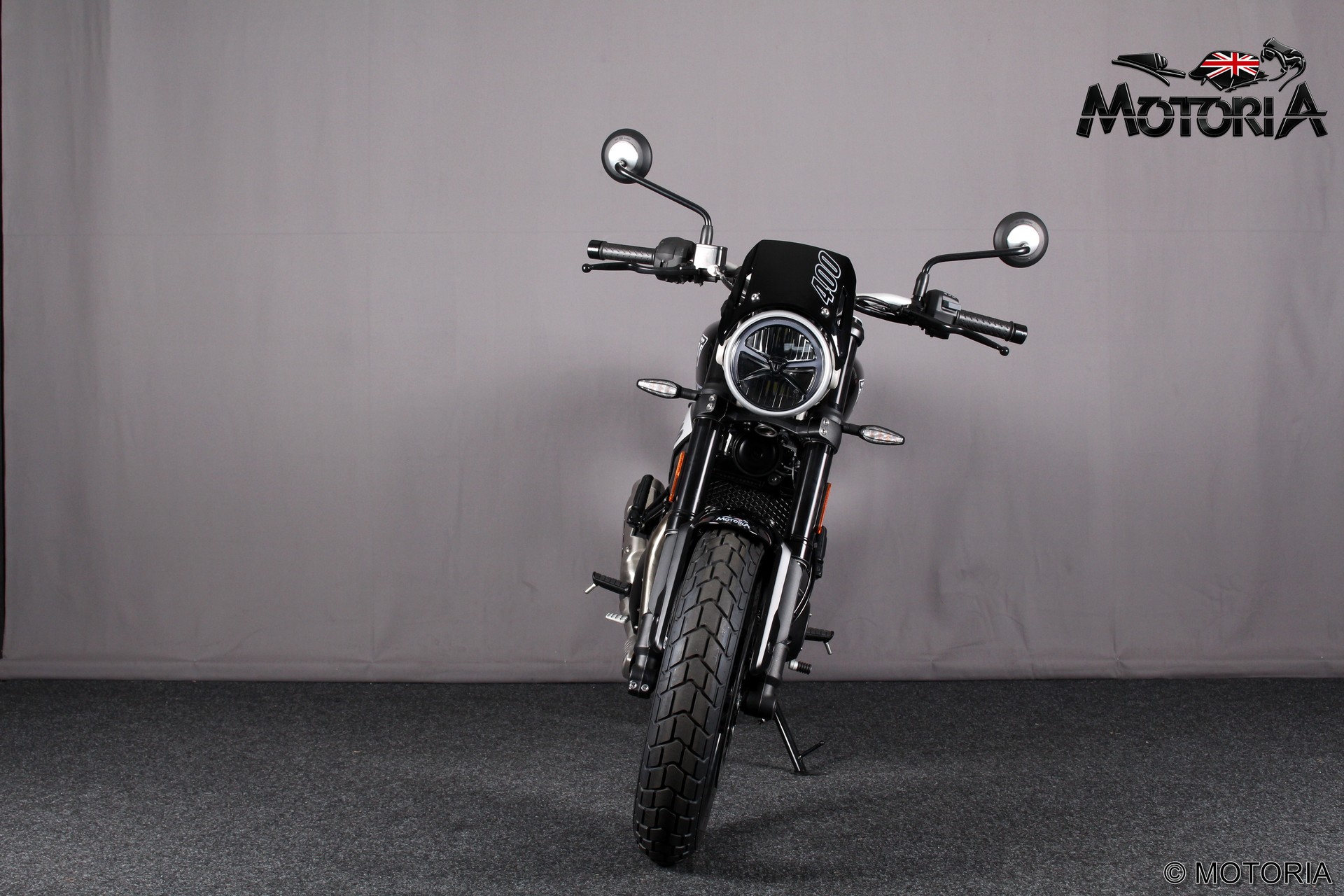 TRIUMPH Tracker 400-image-7