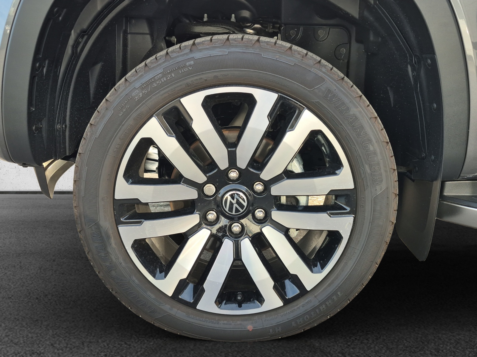VW Amarok 3.0TDI Aventura Winter 1-image-15