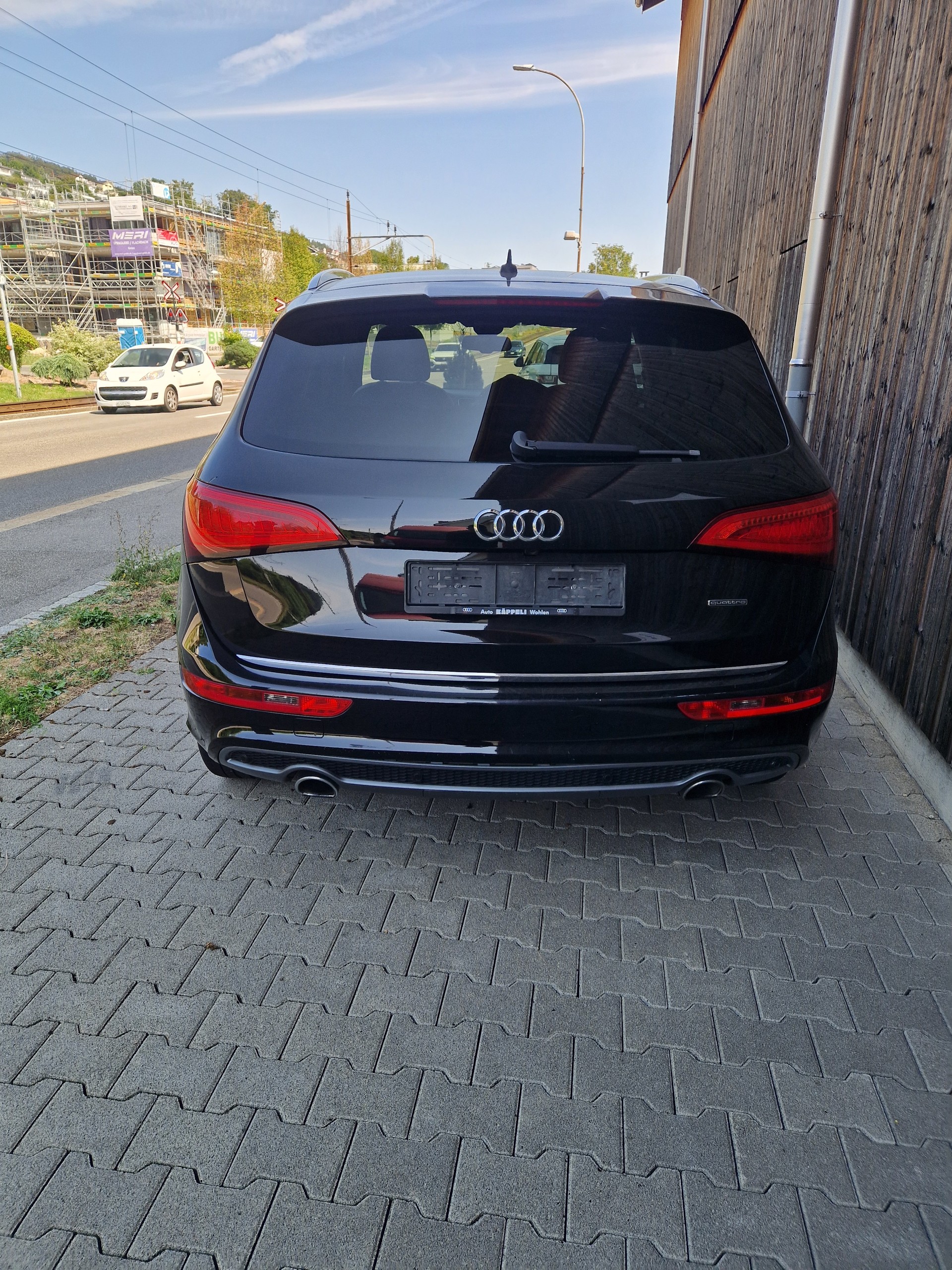 AUDI Q5 3.0 TDI clean quattro S-tronic-image-4