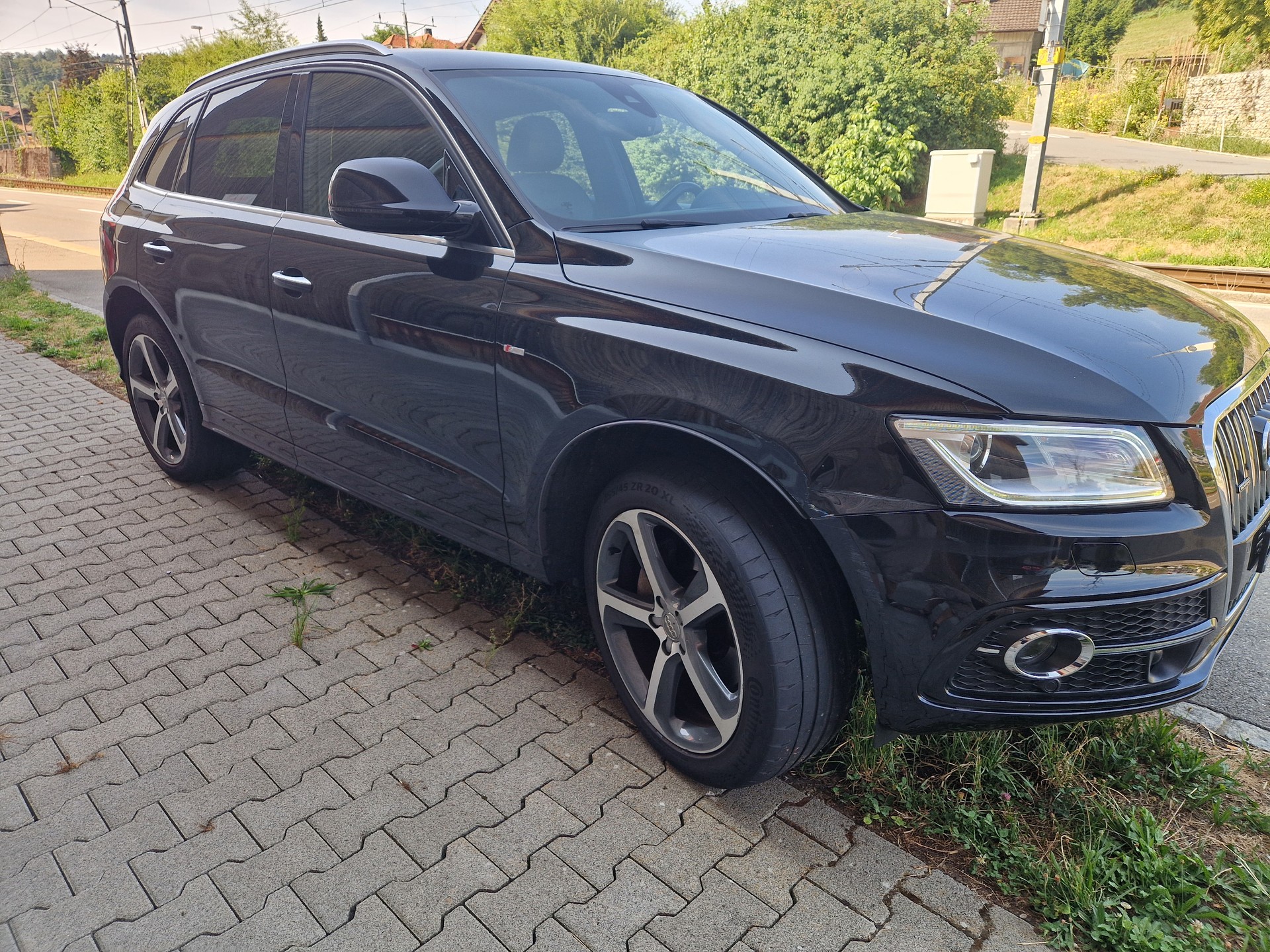 AUDI Q5 3.0 TDI clean quattro S-tronic-image-1