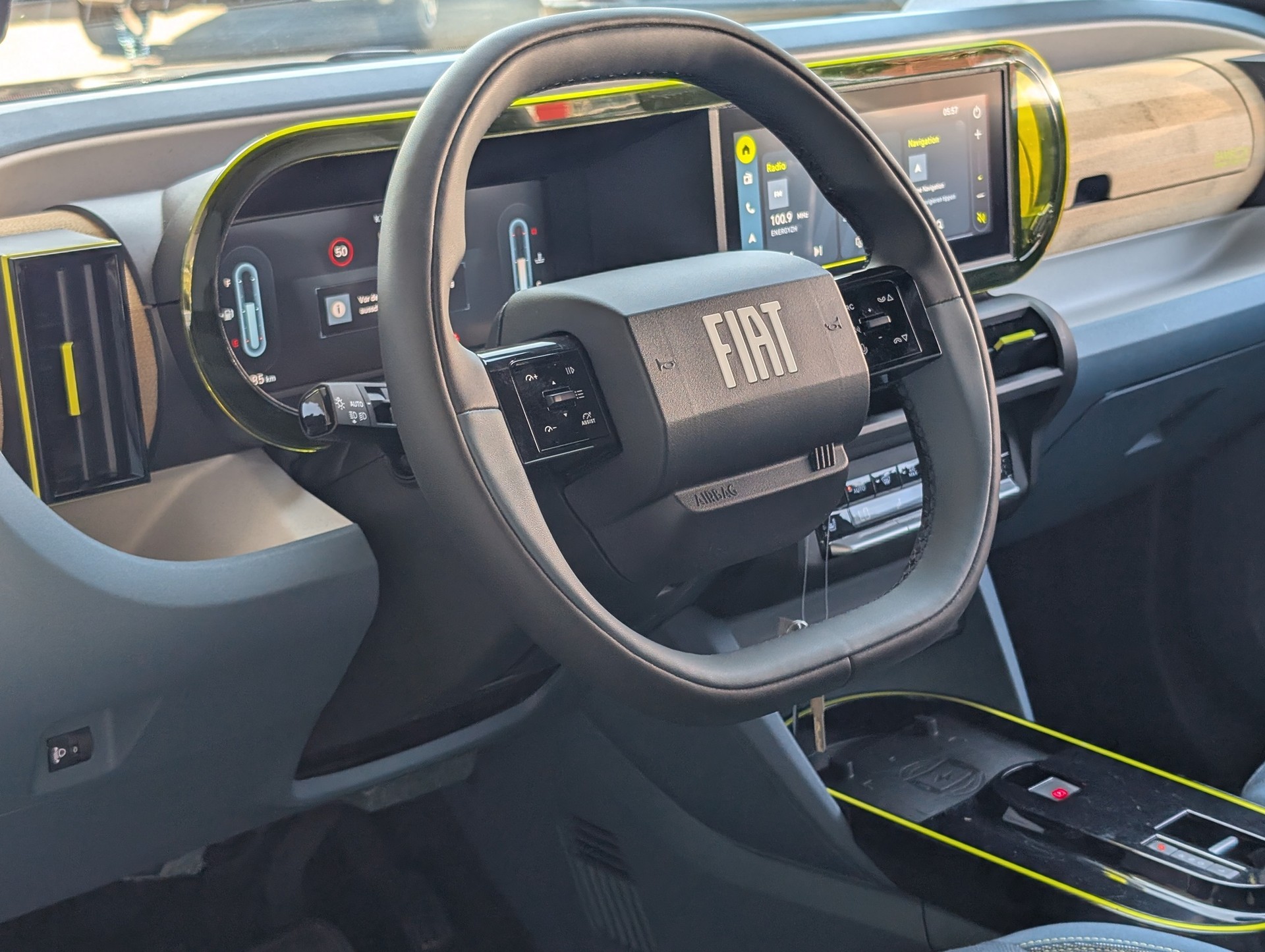 FIAT Grande Panda MHEV La Prima-image-16