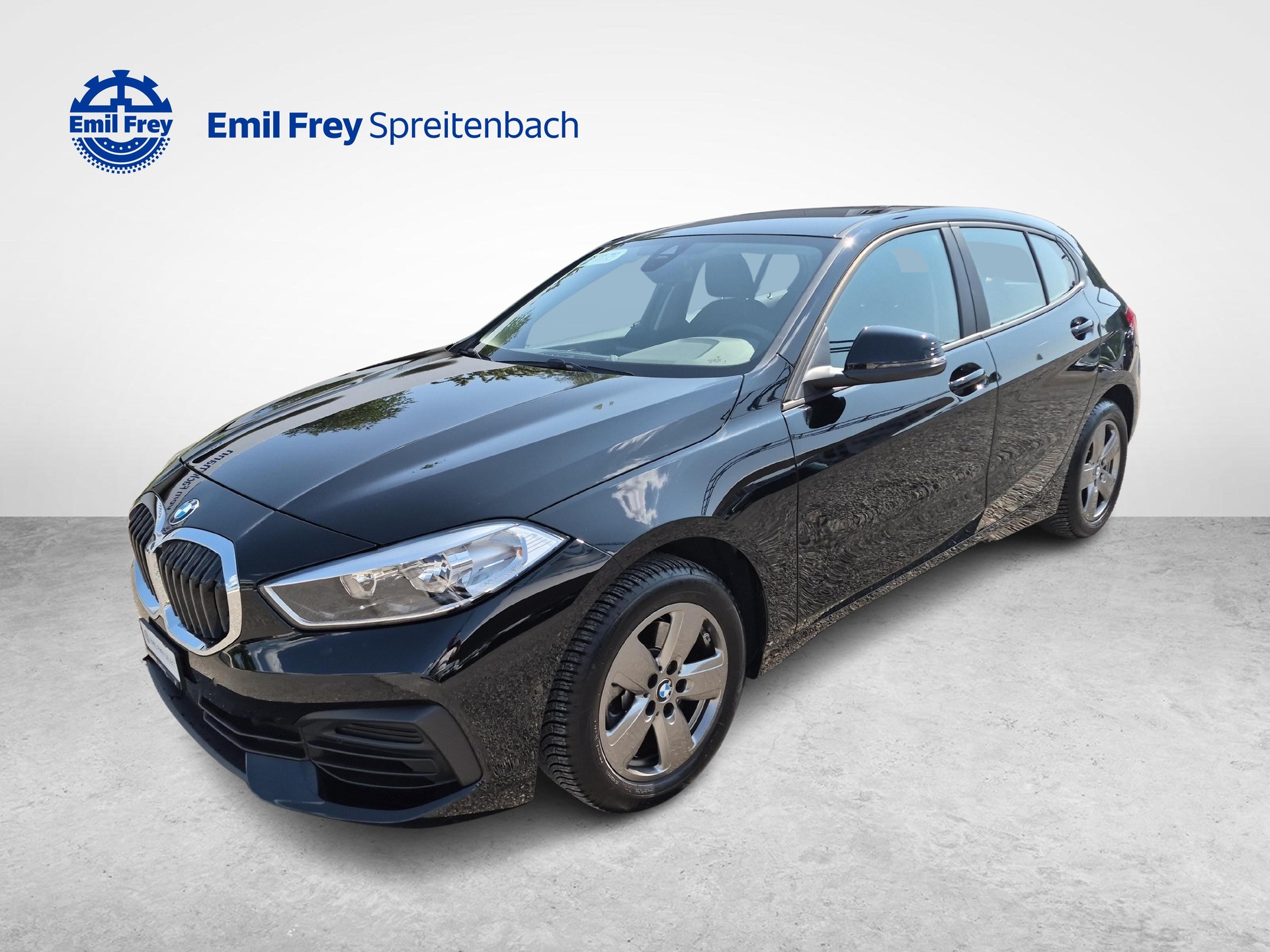 BMW 118i-image-0