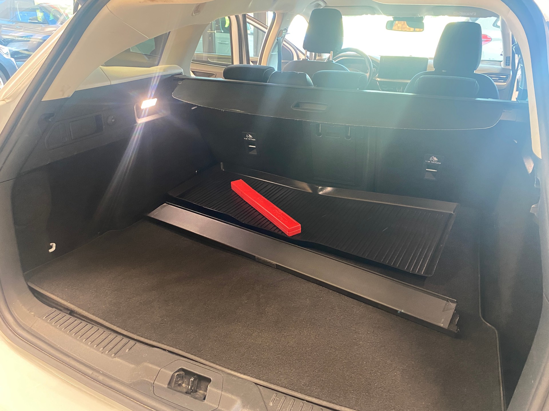 FORD Focus 1.5 TDCi Titanium Automatic-image-9