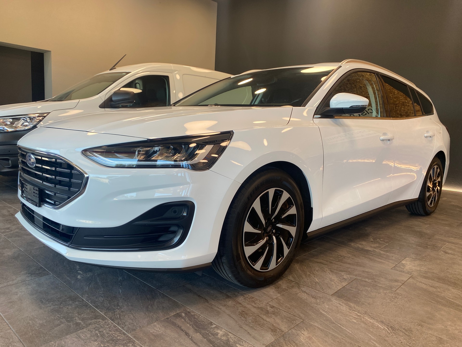 FORD Focus 1.5 TDCi Titanium Automatic-image-0