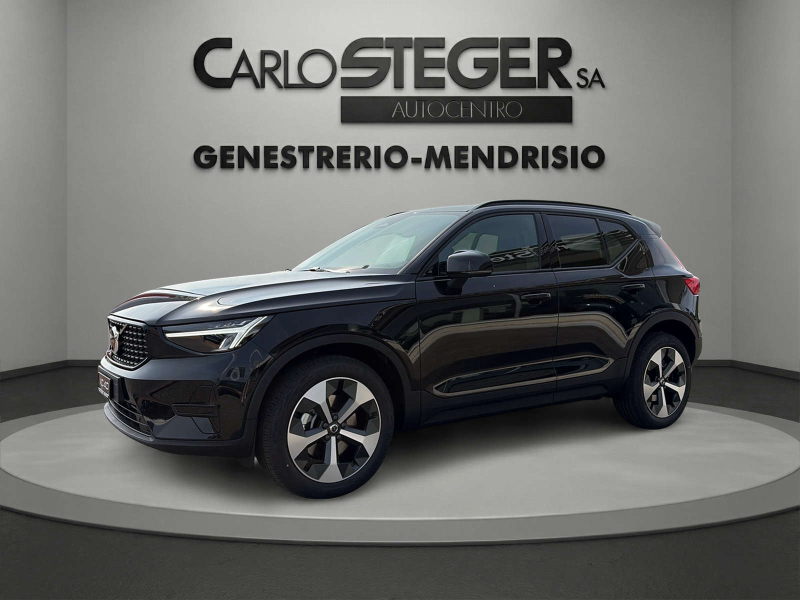 VOLVO XC40 B3 Benzin Mild Hybrid Plus Dark DCT-image-0