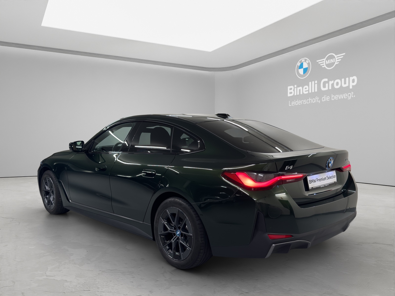 BMW i4 eDrive40-image-2