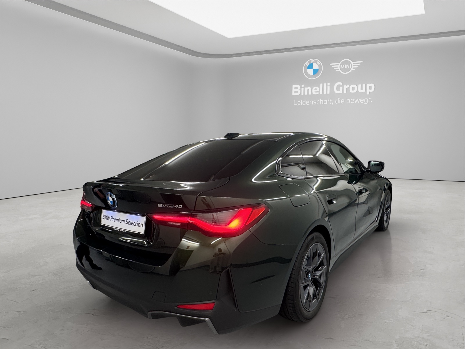 BMW i4 eDrive40-image-4