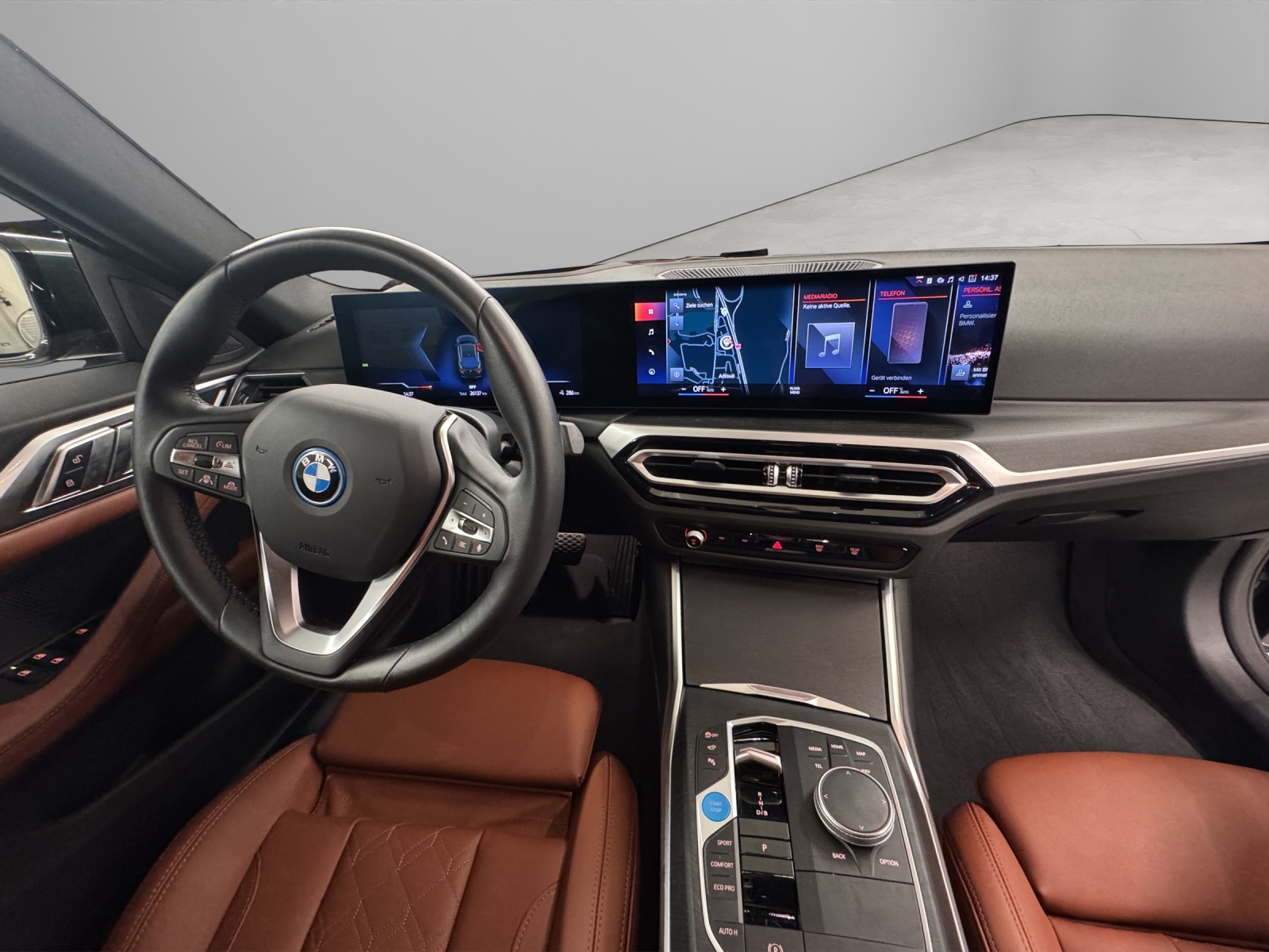 BMW i4 eDrive40-image-16