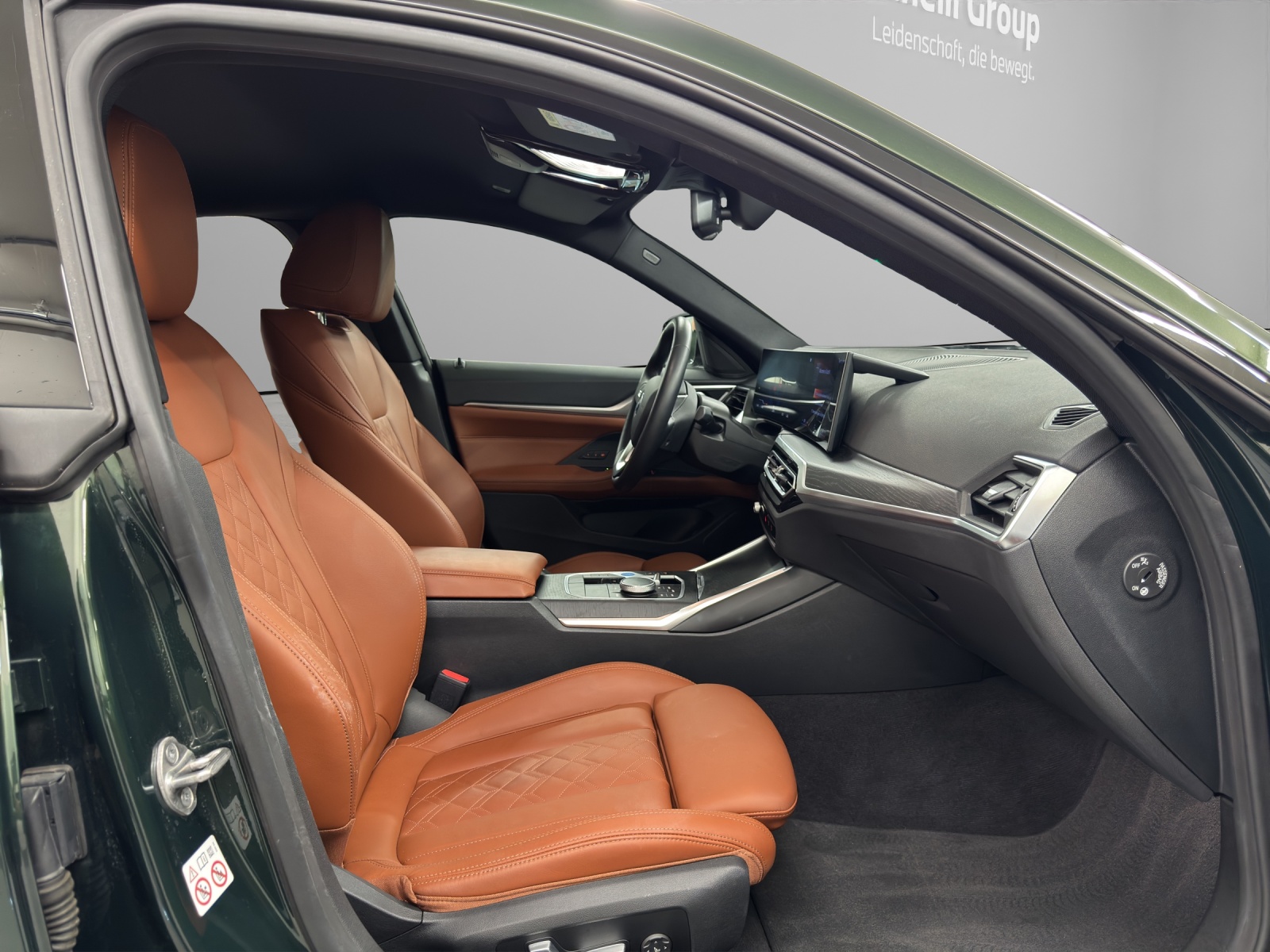 BMW i4 eDrive40-image-13