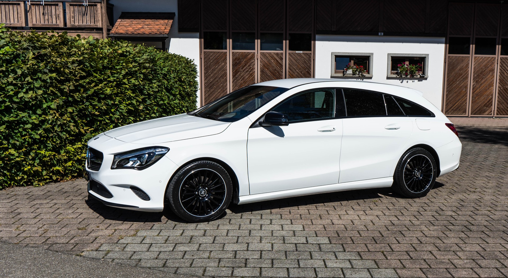 MERCEDES-BENZ CLA Shooting Brake 200 7G EXCLUSIV KESKIN-image-4