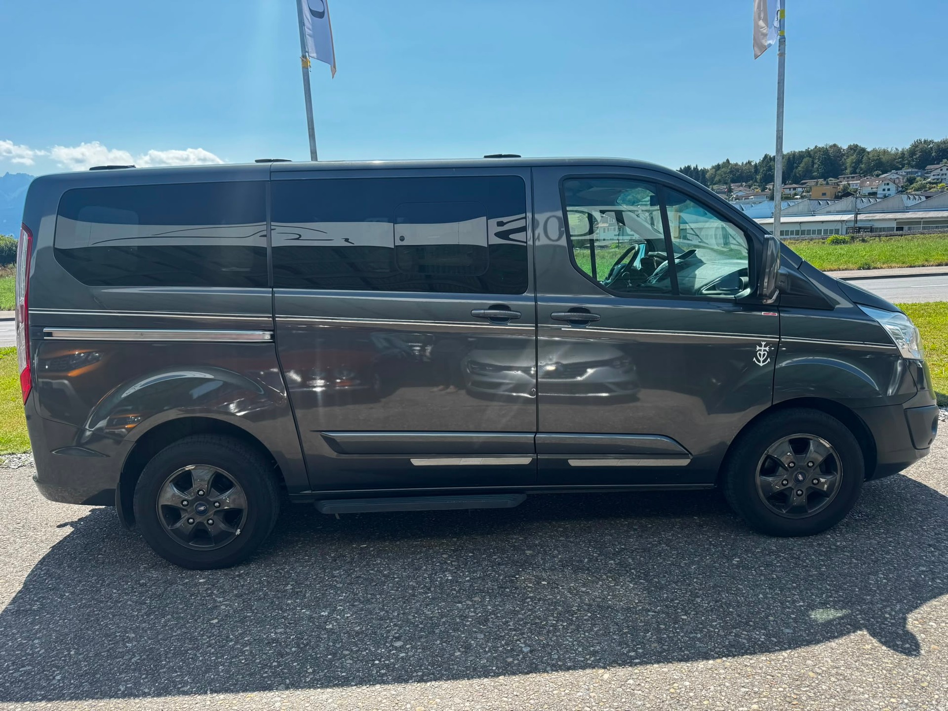 FORD Tourneo Custom 310 L1H1 Titanium-image-3
