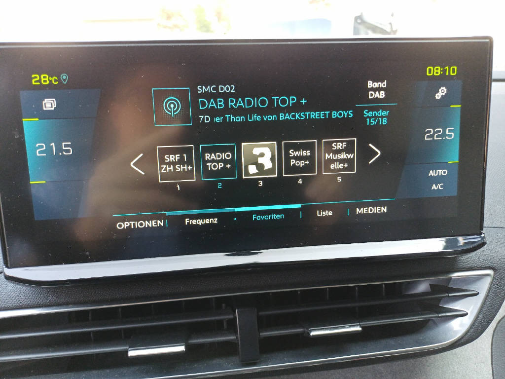 PEUGEOT 3008 1.6 Plug-in Hybrid4 GT Pack-image-13
