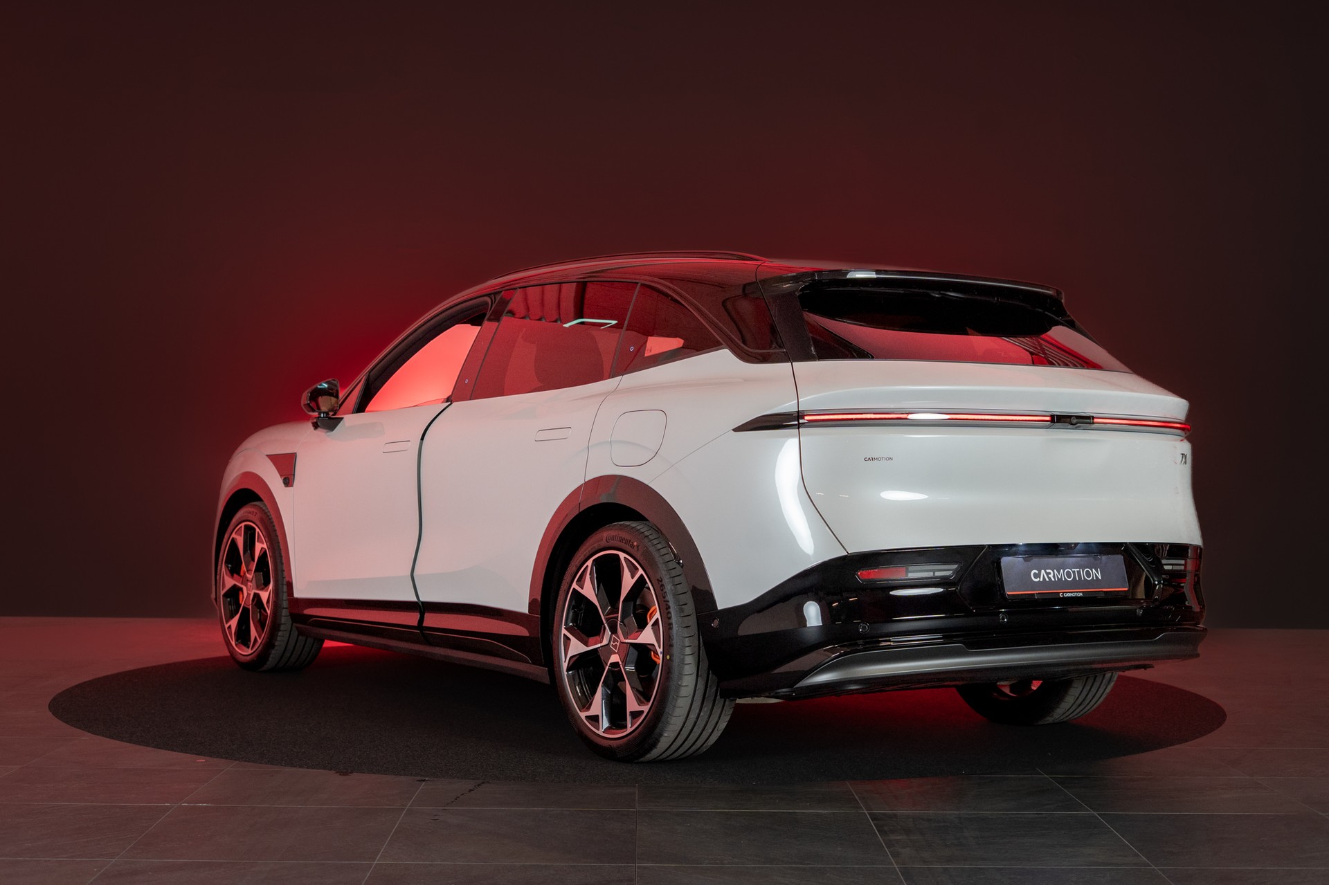 ZEEKR 7X 100kWh Privilege AWD / Comfort & Cockpit Paket / Panorama-Schiebedach / Massage-Sitze-image-6