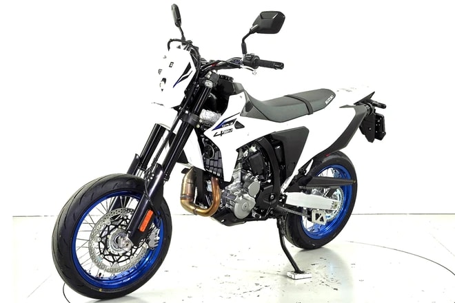 SUZUKI DR-Z4SM-showroom-element-2