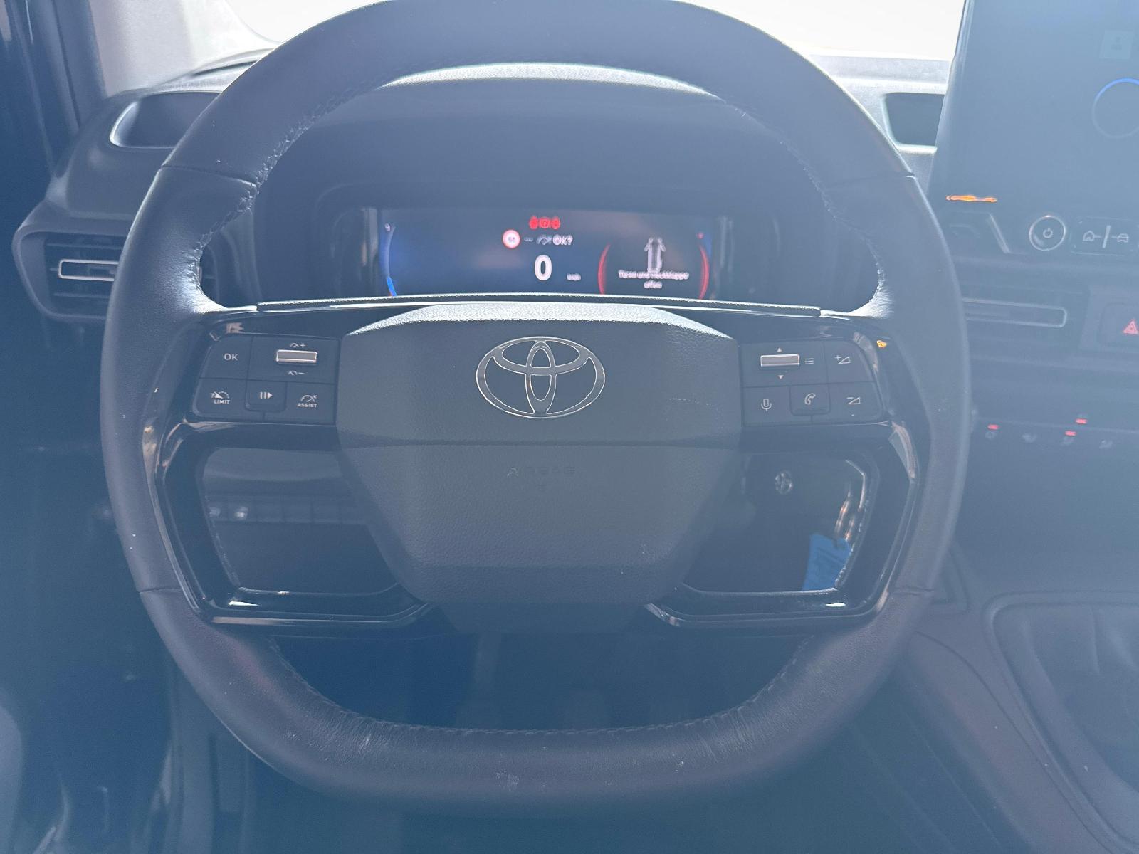 TOYOTA PROACE CITY Van L1 1.2 Advanced-image-9