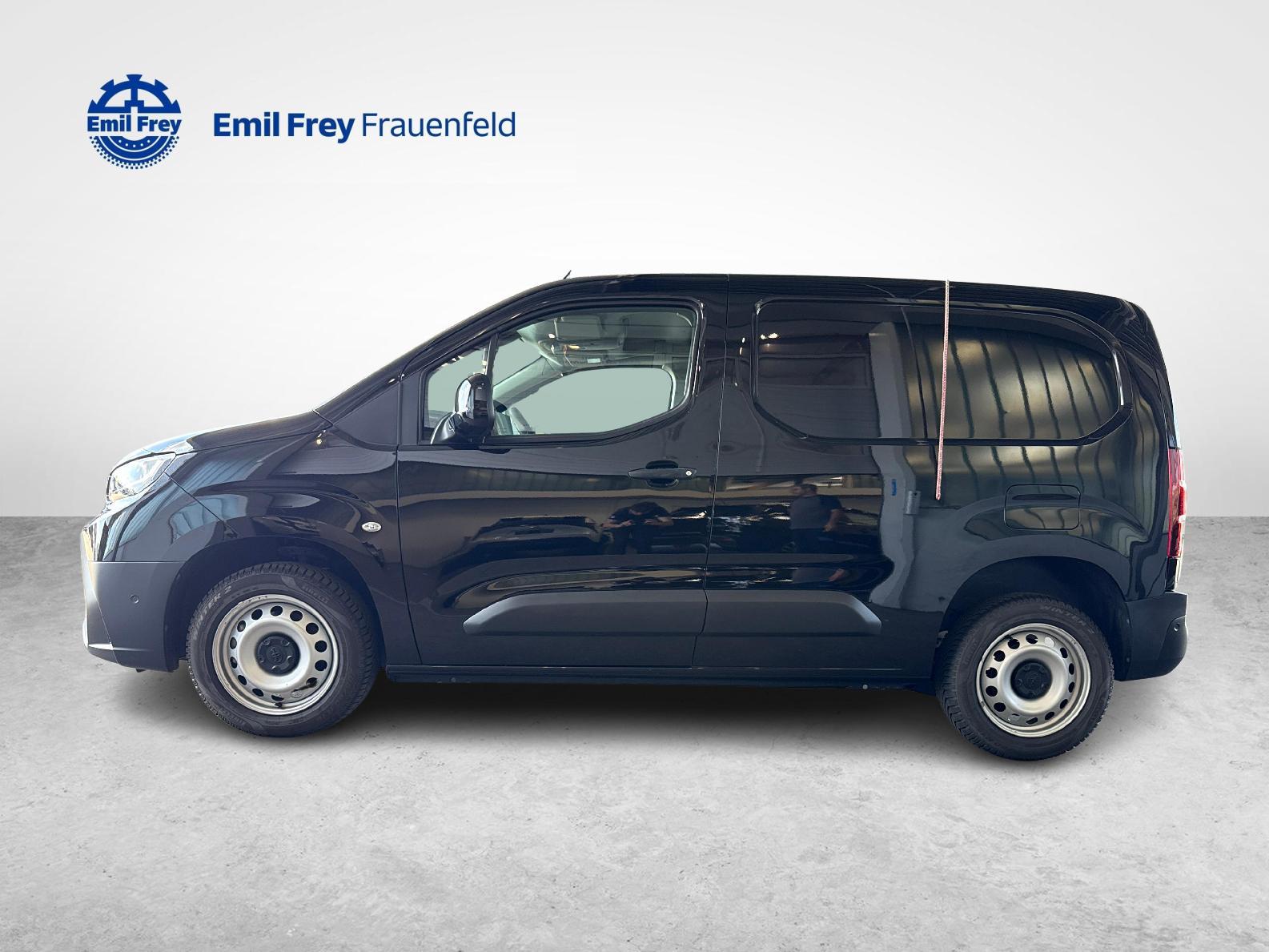 TOYOTA PROACE CITY Van L1 1.2 Advanced-image-1
