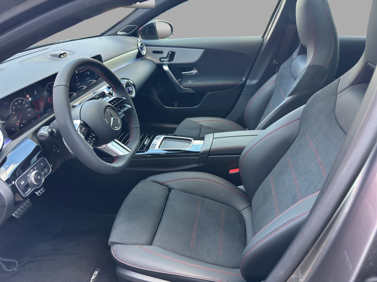 MERCEDES-BENZ A 200 Night Star 7G-DCT-image-7