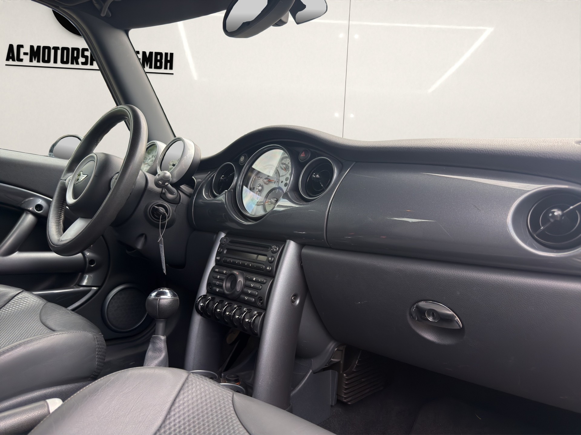 MINI Cooper-image-15
