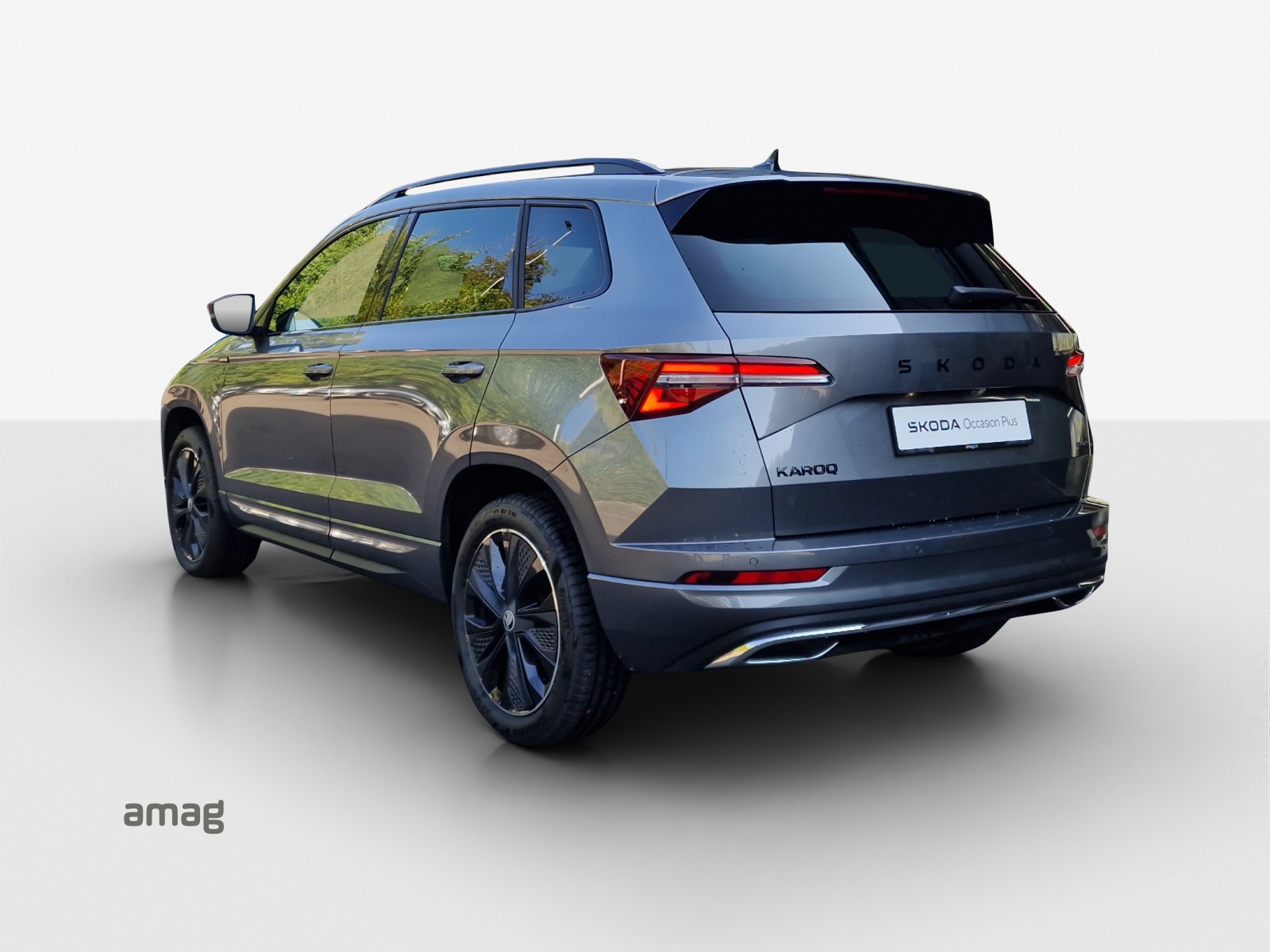SKODA Karoq 2.0 TSI SportLine 4x4 DSG-image-2