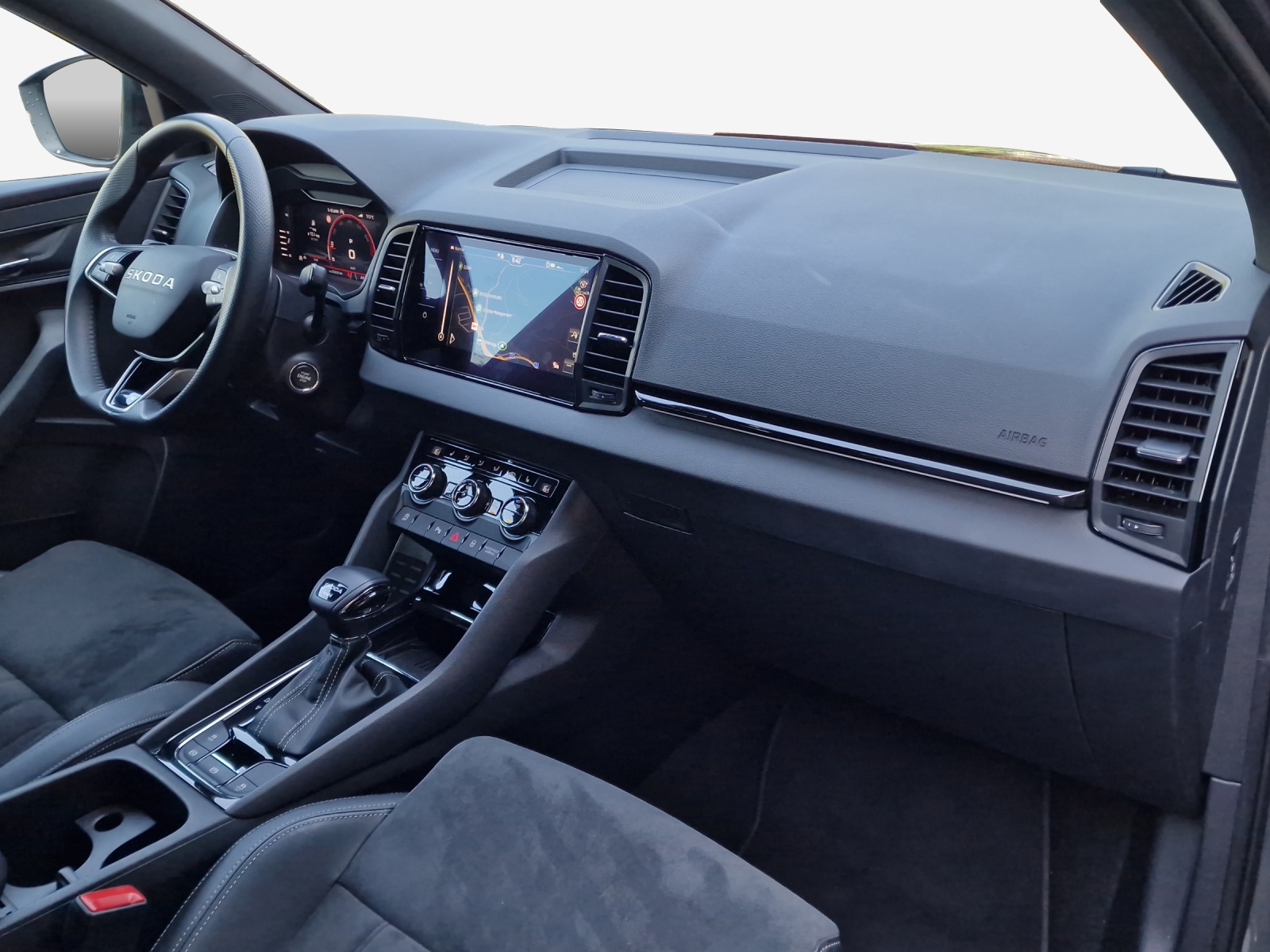 SKODA Karoq 2.0 TSI SportLine 4x4 DSG-image-13