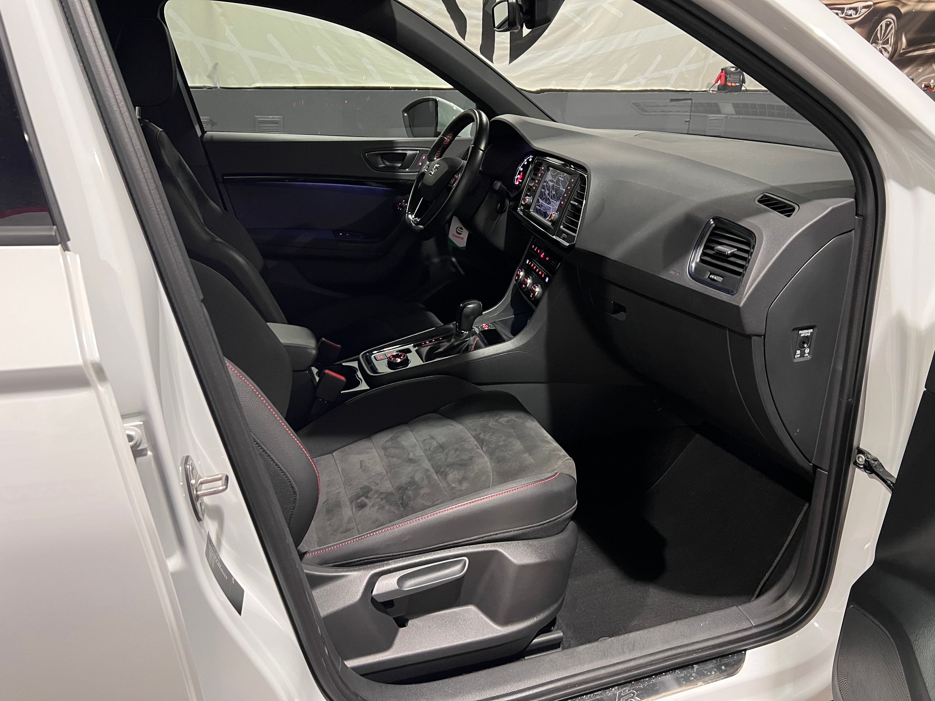 SEAT Ateca 2.0 TSI FR 4Drive DSG-image-12