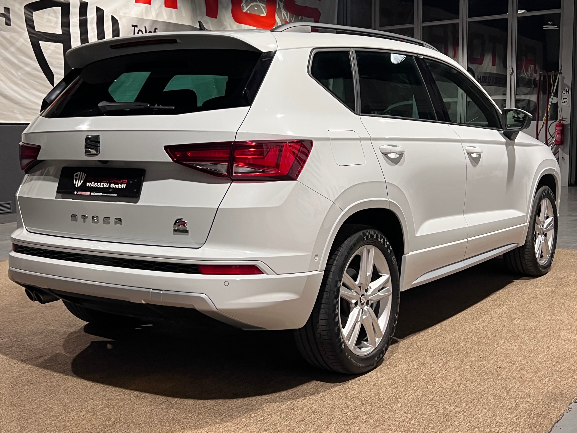 SEAT Ateca 2.0 TSI FR 4Drive DSG-image-2