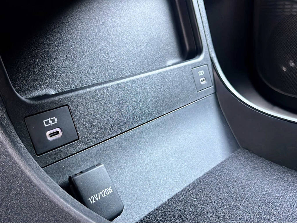 SUBARU Solterra eV Advantage AWD Gold-Line-image-18