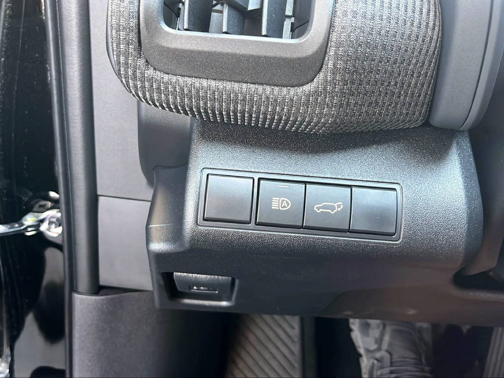 SUBARU Solterra eV Advantage AWD Gold-Line-image-16