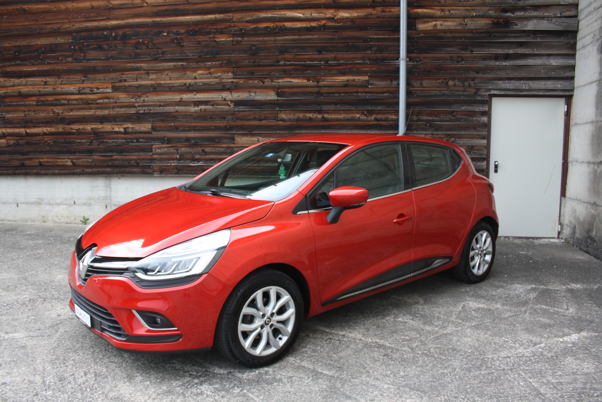 RENAULT Clio 1.2 16V T Intens-image-2