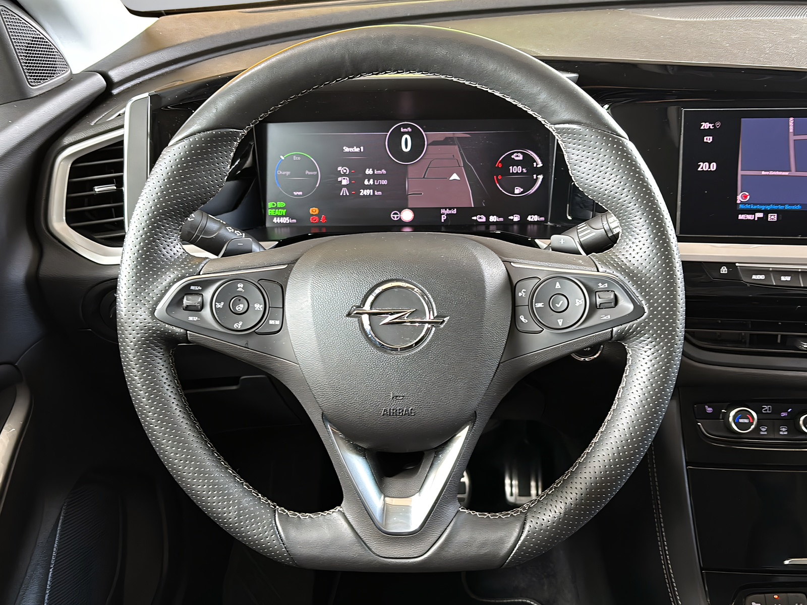 OPEL Grandland 1.6 T PHEV GSE-showroom-element-3