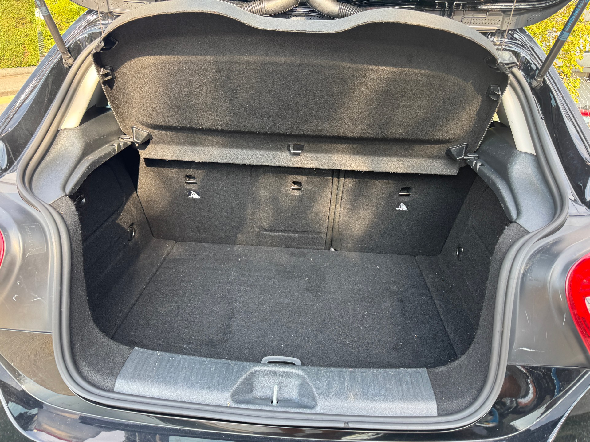 MERCEDES-BENZ A 220 4Matic 7G-DCT-image-15
