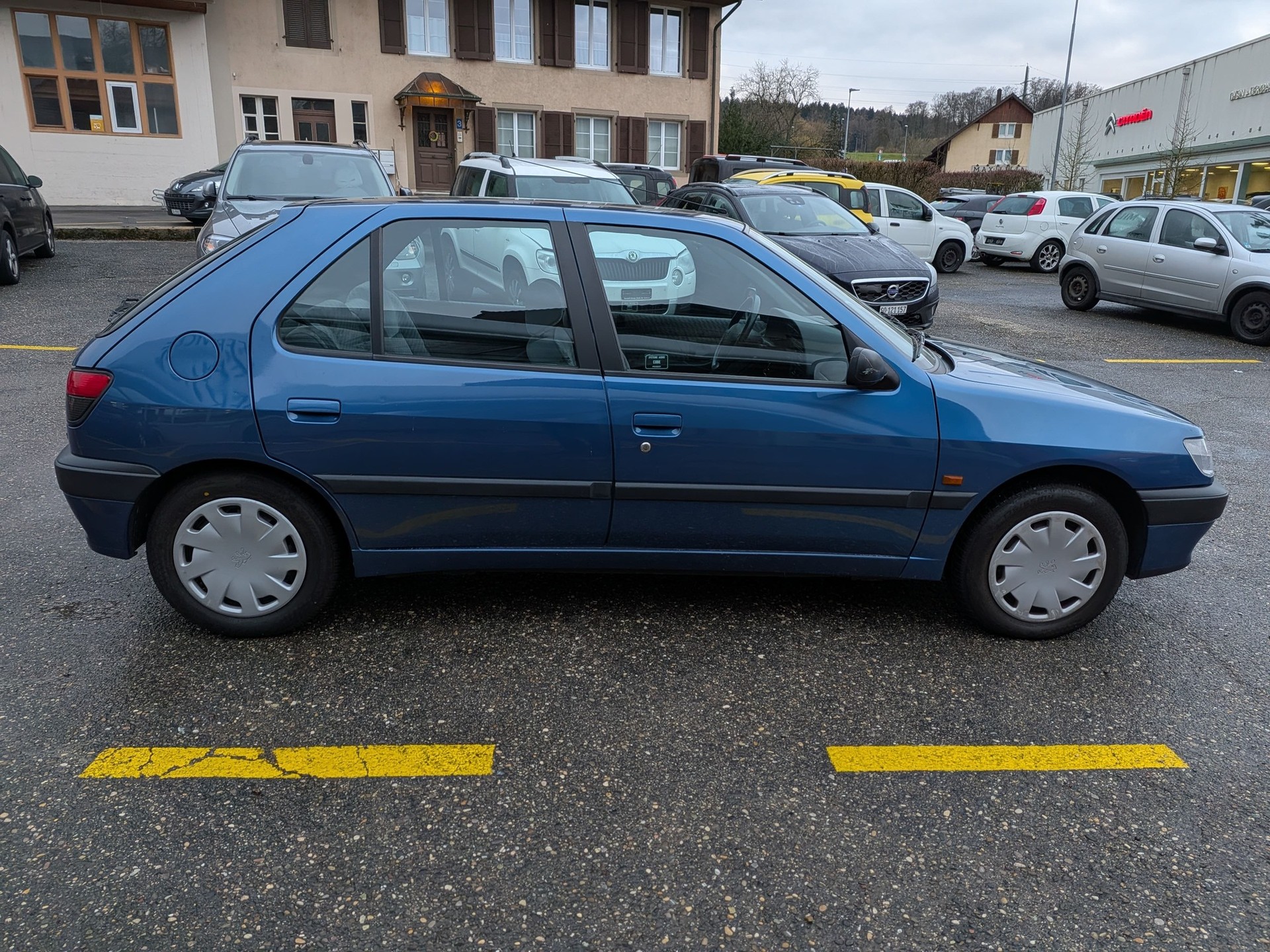 PEUGEOT 306 1.6 XT-showroom-element-1