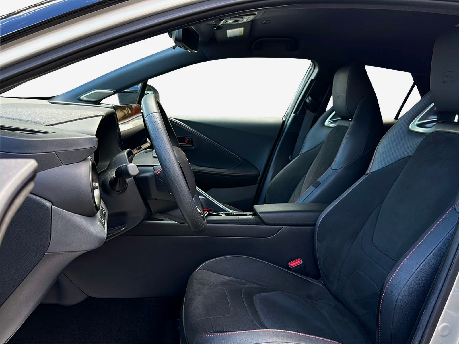 TOYOTA C-HR 2.0 HSD CVT GR Sport 4WD-image-8