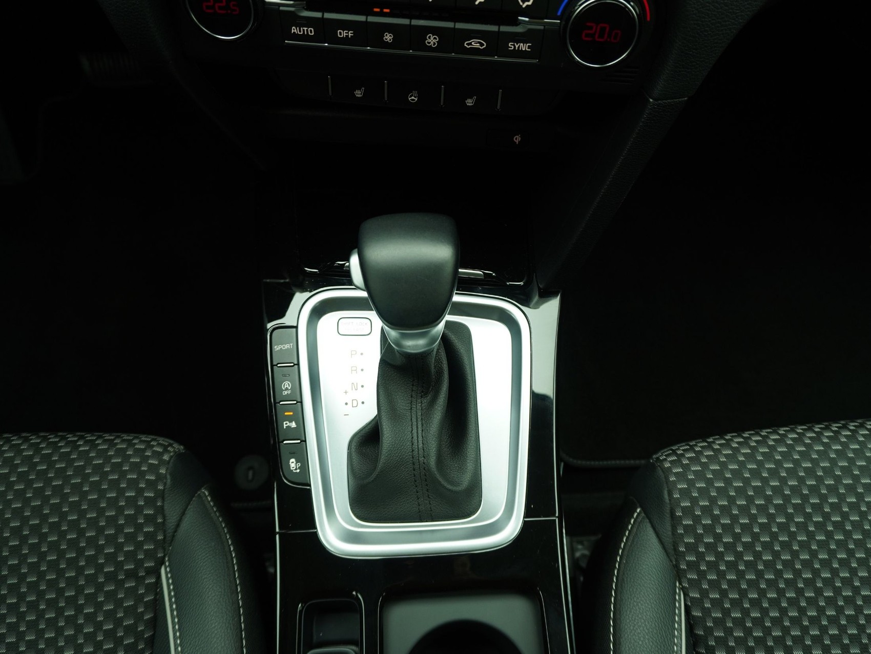 KIA Xceed 1.6 T-GDi Style-image-13