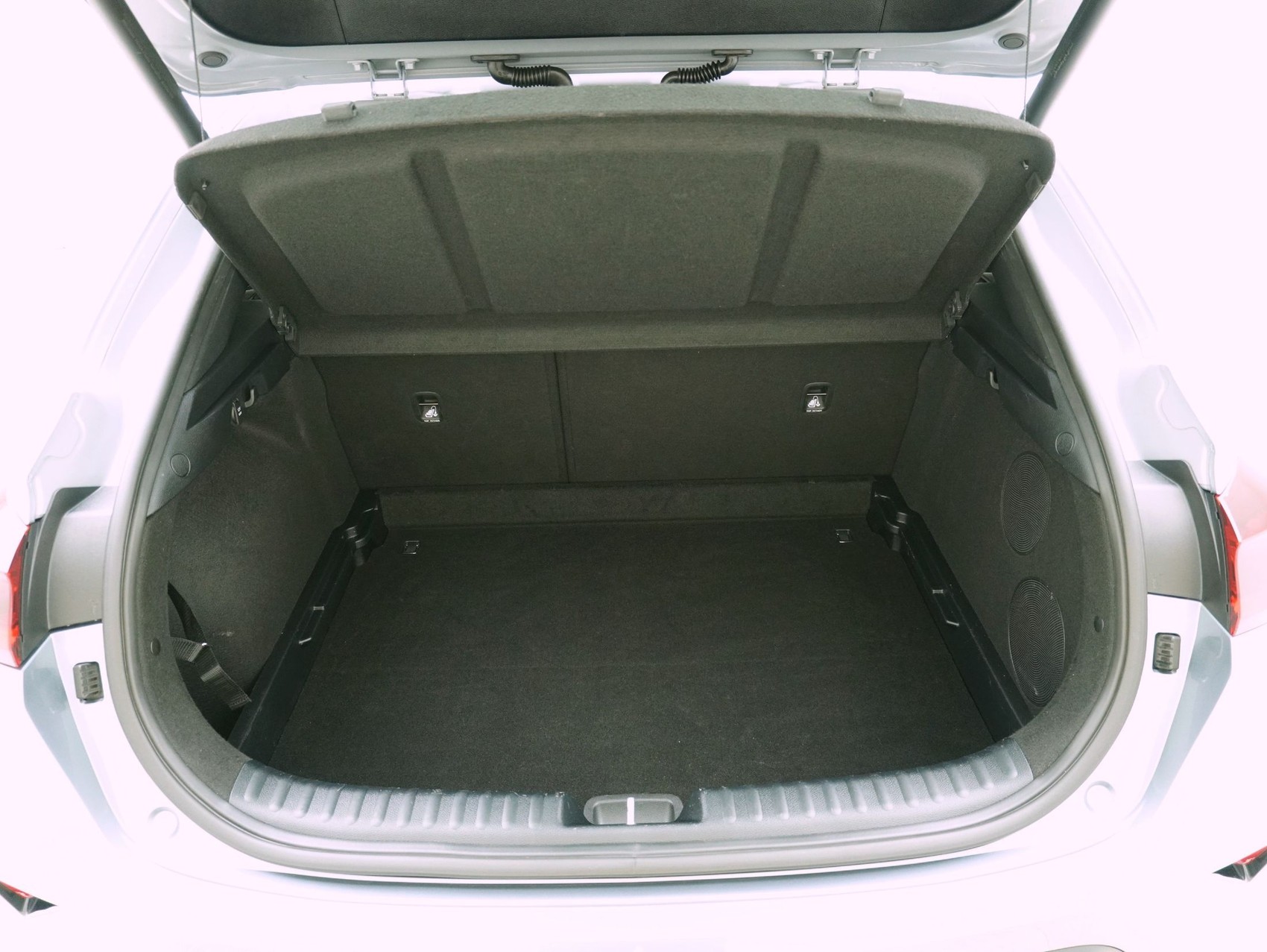 KIA Xceed 1.6 T-GDi Style-image-11