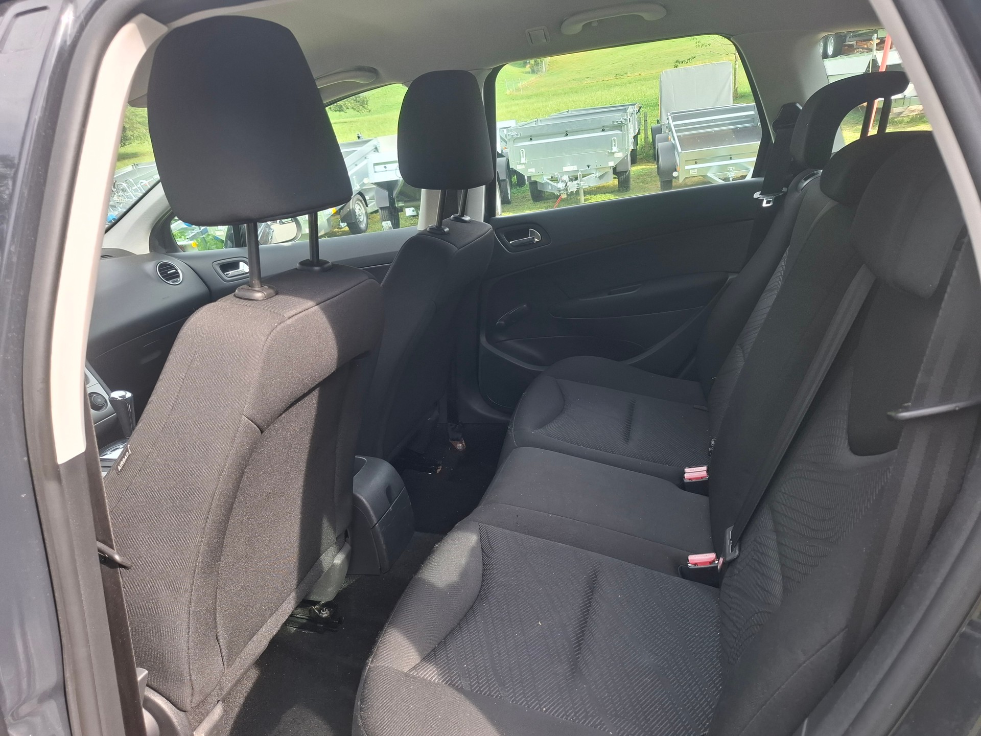 PEUGEOT 308 SW 1.6 HDI Active EGS6-image-5