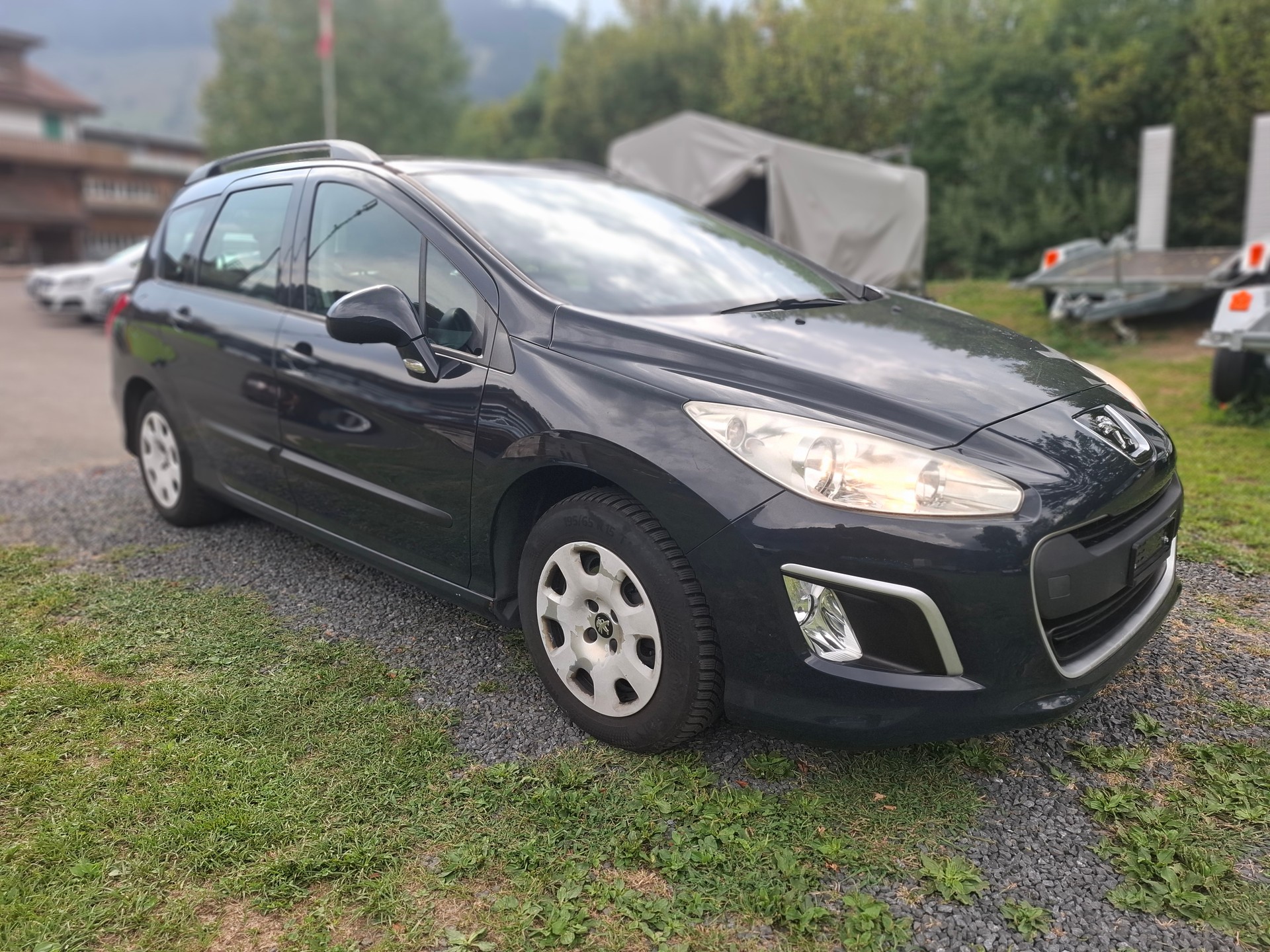 PEUGEOT 308 SW 1.6 HDI Active EGS6-image-1